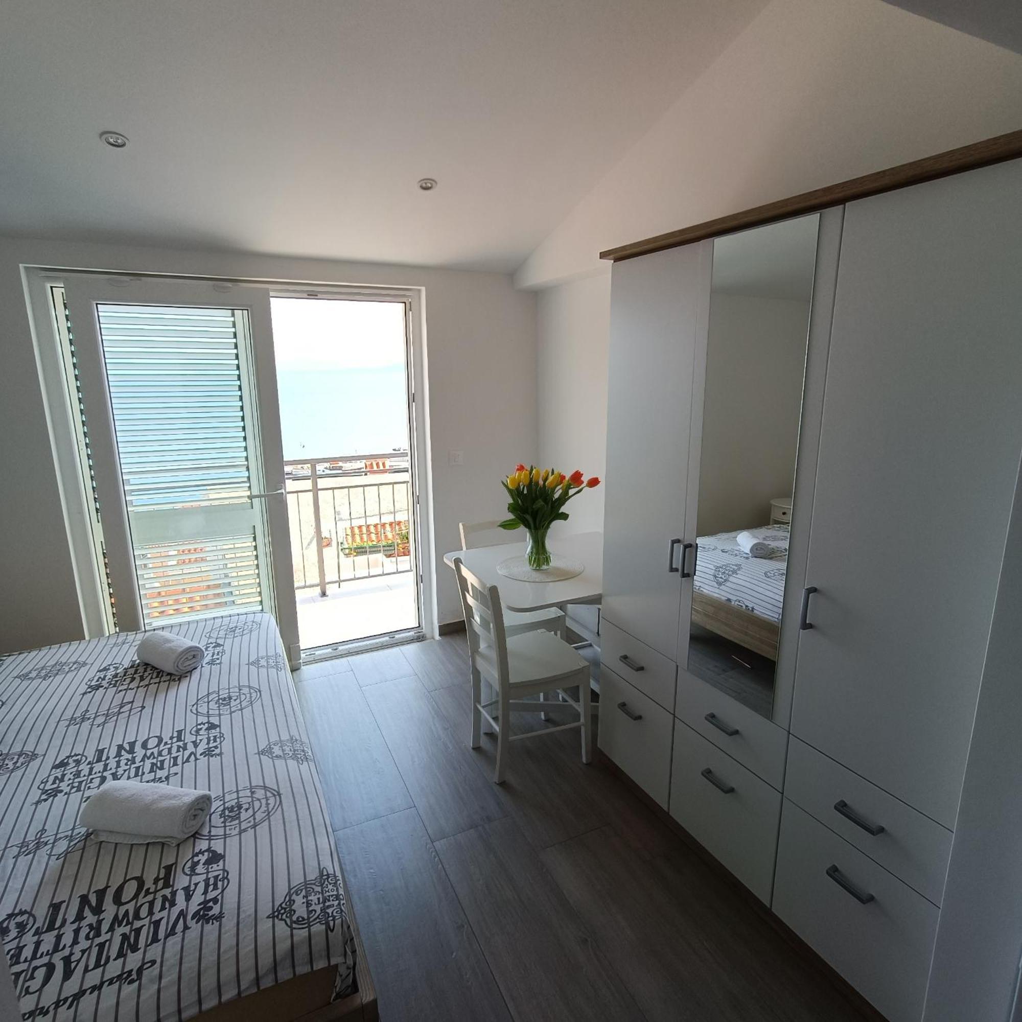 Apartmani Kristijan Igrane Eksteriør bilde