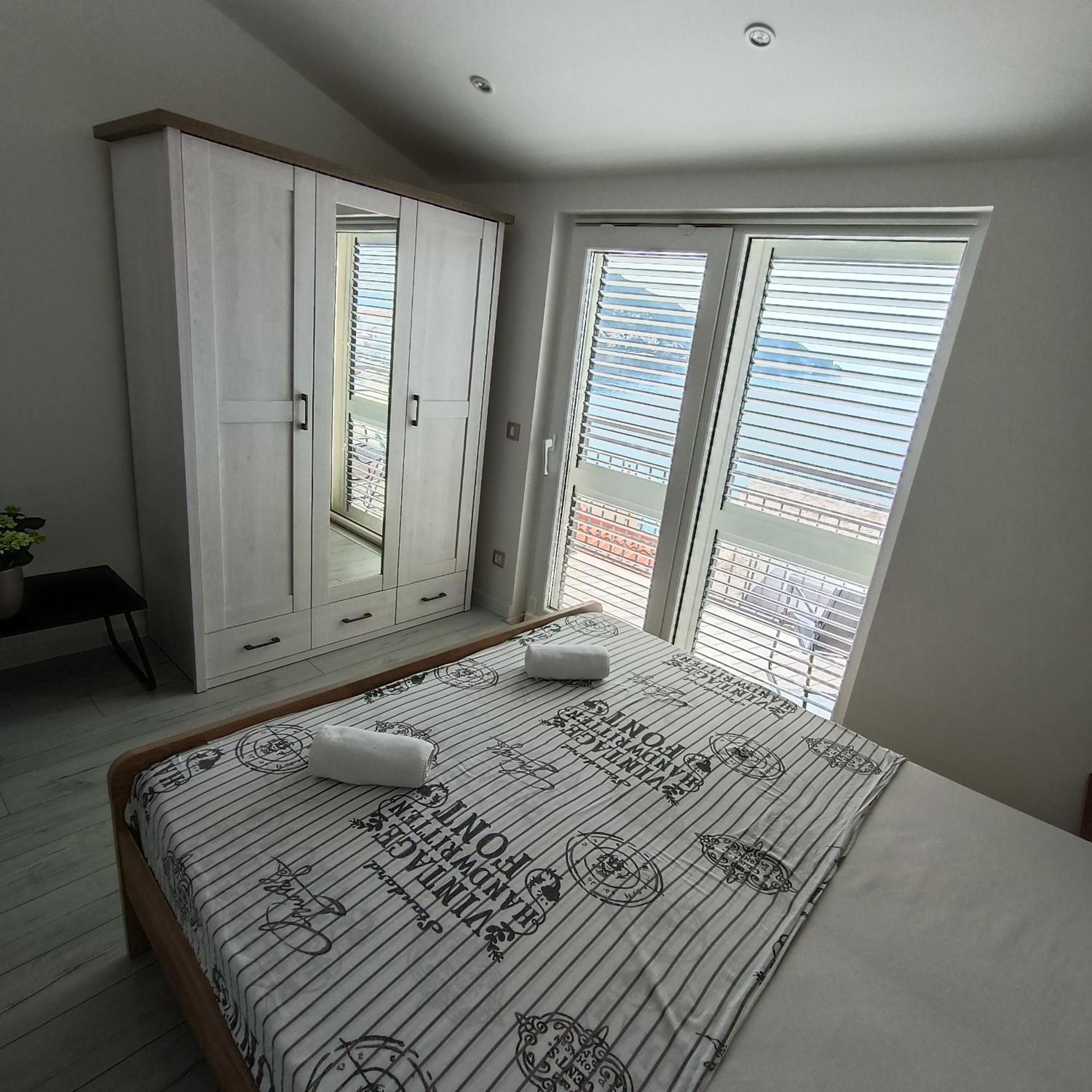 Apartmani Kristijan Igrane Eksteriør bilde